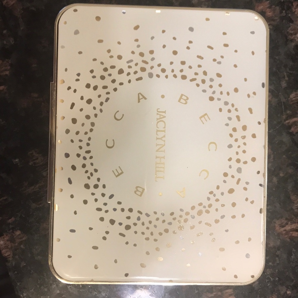 Becca x Jaclyn Hill champagne face palette